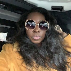 Meet your Posher, Serena